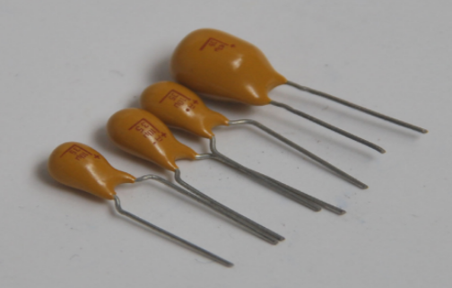 [NIPPON CHEMI-CON]鋁電解電容和鉭電容的區(qū)別在哪里？